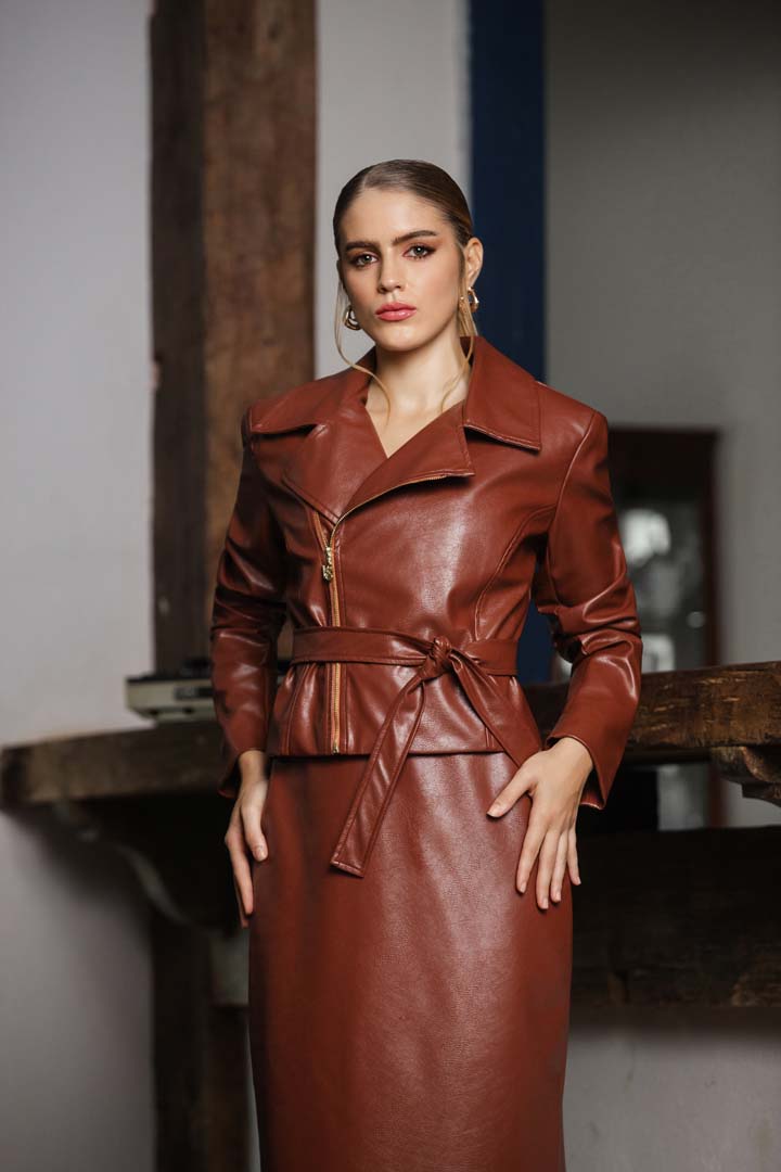 JAQUETA COURO C5741